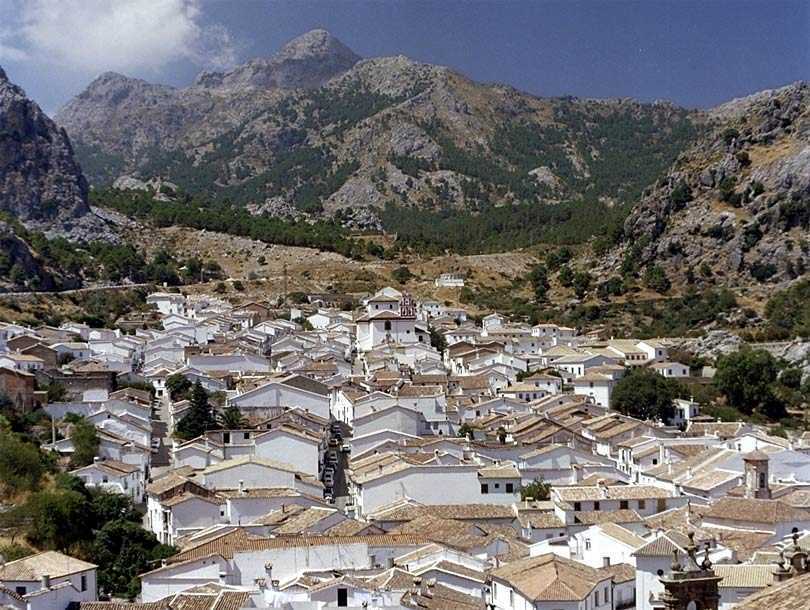Puerta De La Villa Grazalema Exterior photo